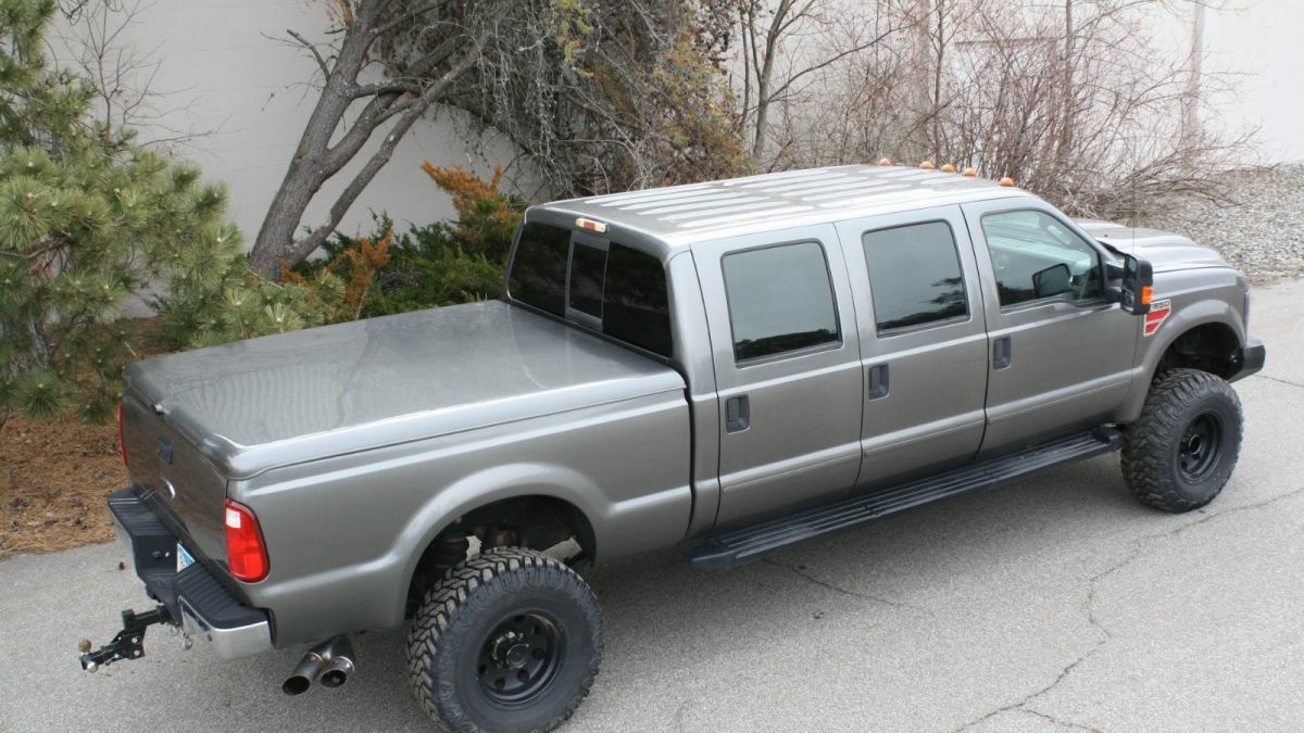 Дизельные пикапы. Ford f350 6 Doors. Ford f350 6 Doors Green. Форд ф-350 Mega Cab. Ford f150 Double Cab 1979.