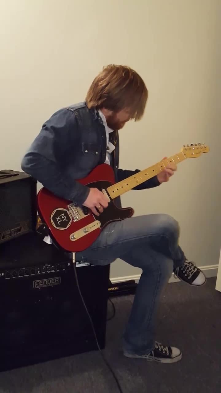 Happy Tele Tuesday. This is my first Tele Tuesday, not too much of a country player but I figured some twang and chicken pickin was appropriate for my first tim