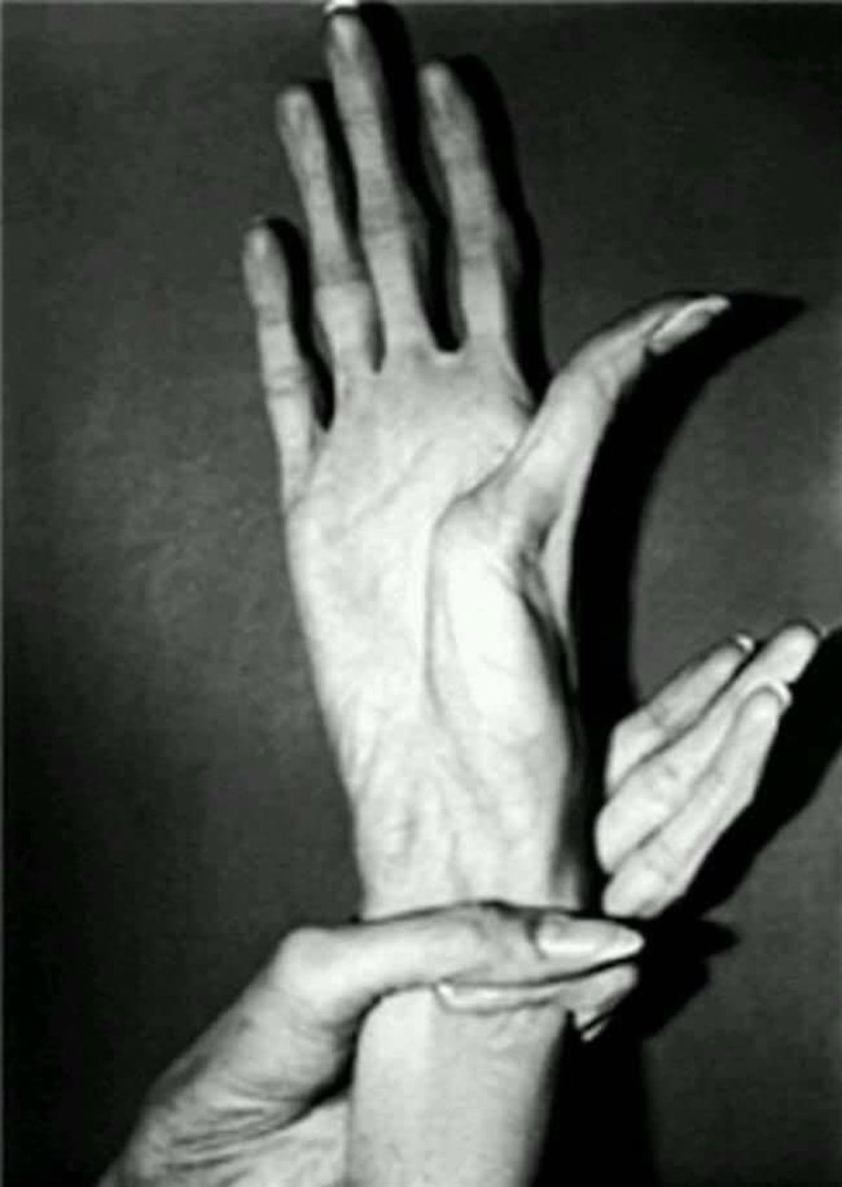 Hand of a serial killer. Tsutomu Miyazaki Thank mr skeltal.. Ayy lmao