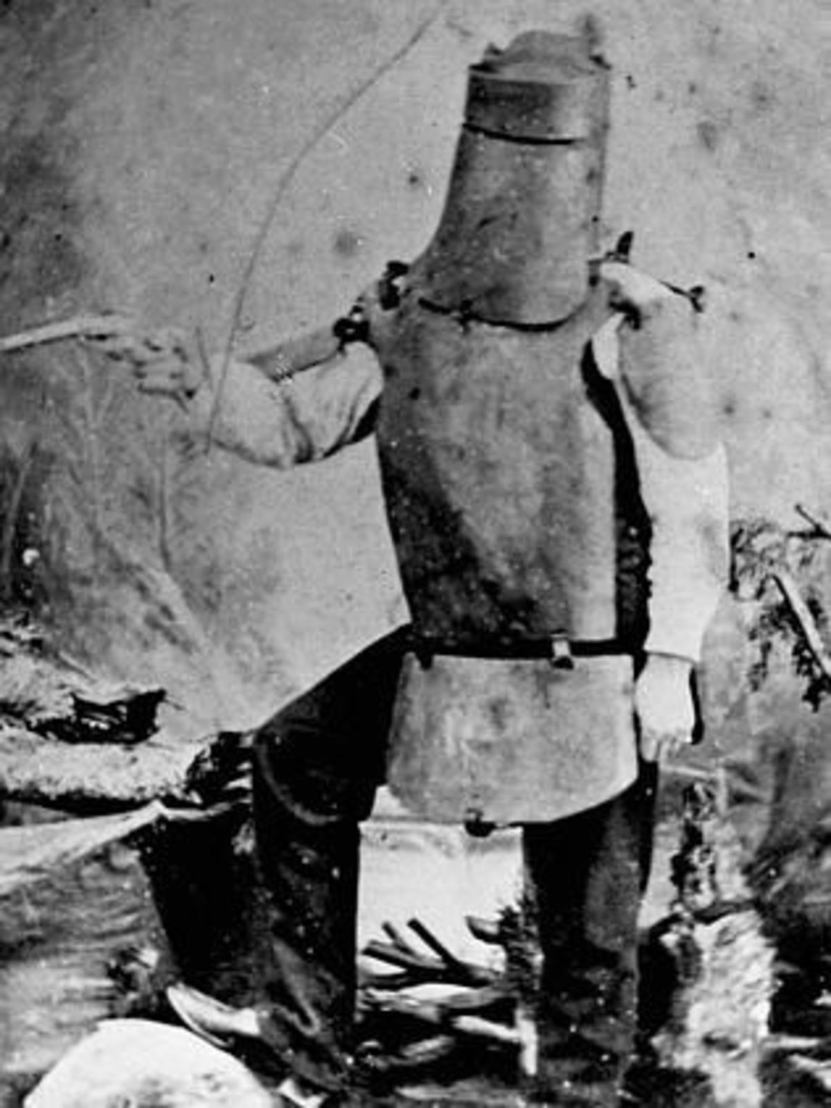 Histro tuwm. Ned Kelly was one hell of an australian who welded together a buncha metal into bulletproof plate armor to rob banks with like some crazy ass mad m