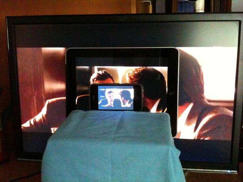 How to watch Inception. The only real way to watch Inception. Credit does not go to me... AND THEN BRING IT INTO A MOVIE THEATER.