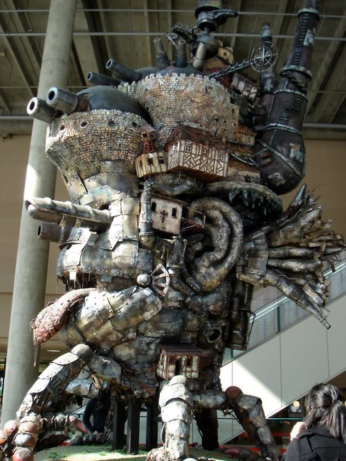 HOWL'S MOVING CASTLE. mother of god... there are no words to describe the level of want or epicness...