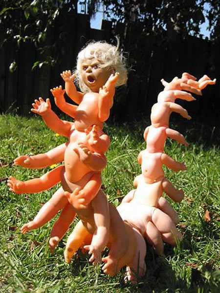 hug me. And people say baby dolls aren't creepy. Ran across the pic. Hope you all haven't seen it before. Sorry if you have... What has Science done?!