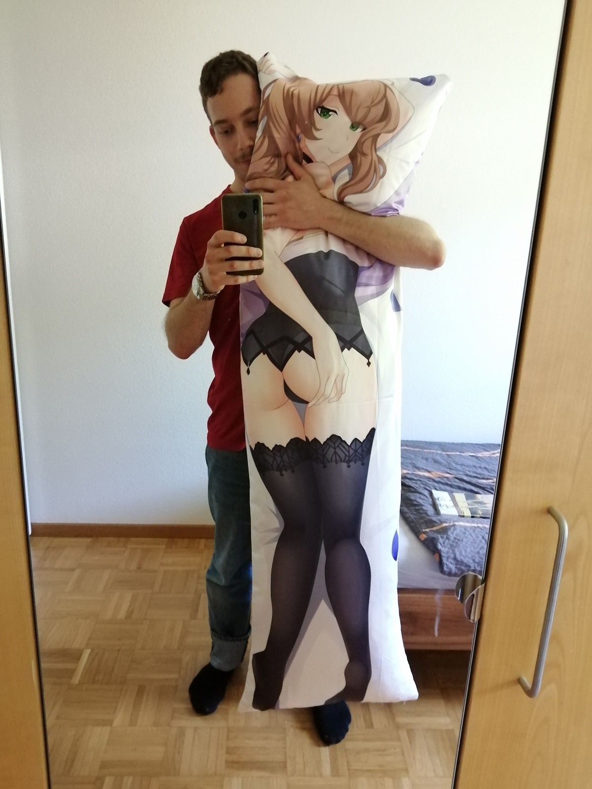 Lisa Dakimakura!. I bought a Lisa Dakimakura! Other weebs have a Waifu, but I have a Mamii. And now I can finally cuddle with her! Yes, of course that's me. I'm