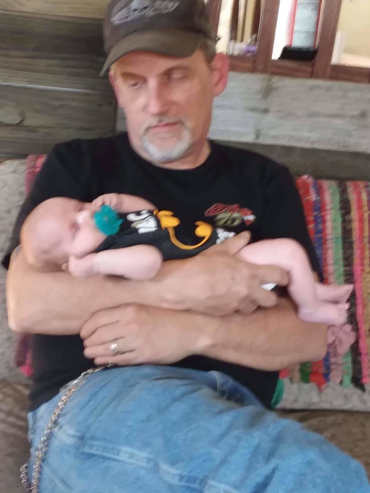 My dad passed today on my sons birthday. .. Ive been on funnyjunk since 7th grade and i am 27 please dont be rude he loved this community as well he loved the me me's as he would say cause you know old. I
