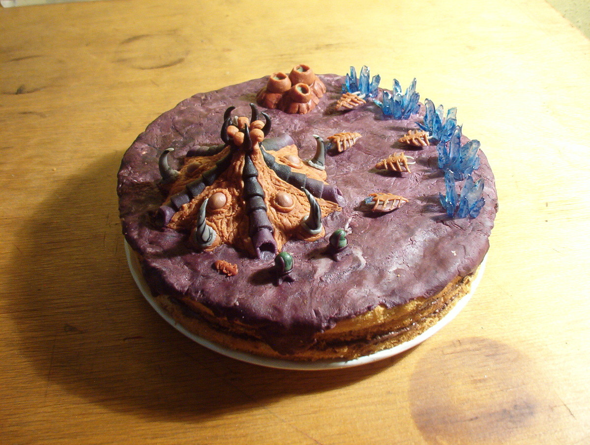 StarCraft Cake. .. &quot;Would you like a slice?&quot; &quot;Yes please.&quot; &quot;THE HIVE CLUSTER IS UNDER ATTACK.&quot;