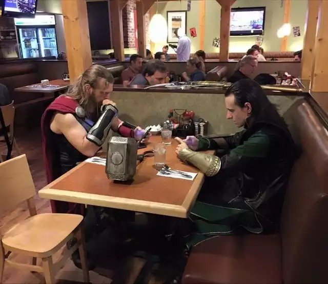 They just wanted a low-key dinner. Strong table though.. Ugh I hate people who are constantly on their phones while hanging out. Stop being such a insecure, disrespectful cuntface please.