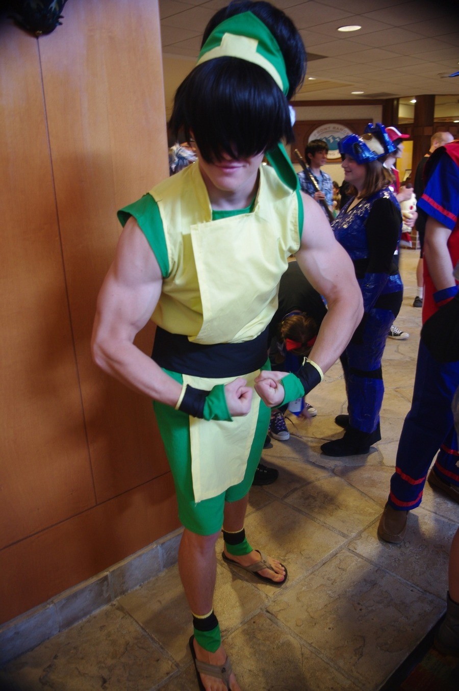 Toph Cosplay. .. Perfect they even got the hair right
