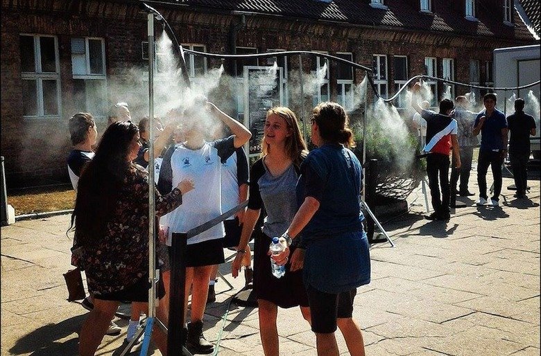 Welcome to Auschwitz, have a shower!. The high temperatures of the polish summer forced the management of the Auschwitz memorial site to set up mist sprinklers 